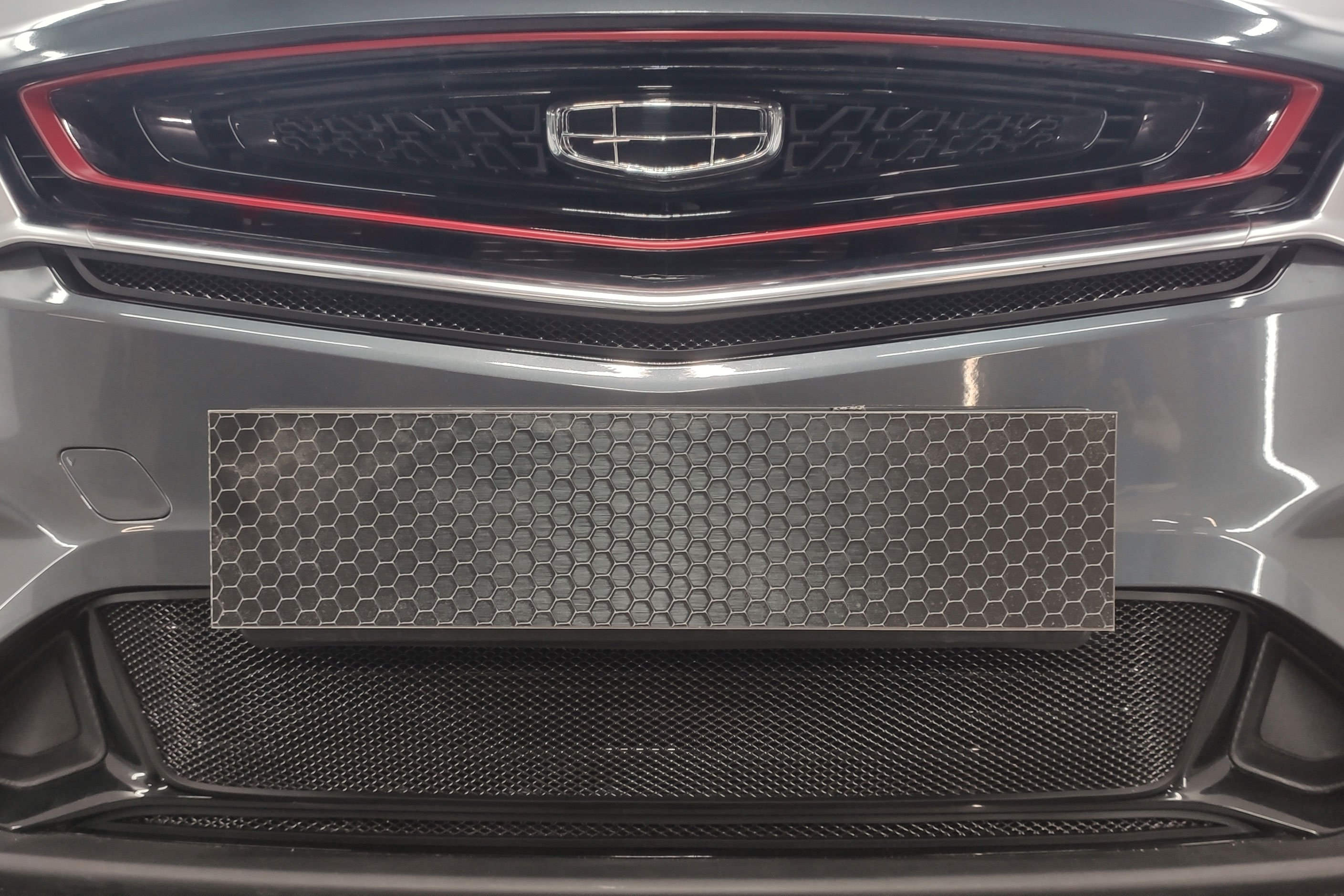 Защитная сетка радиатора центр для Belgee X50 I