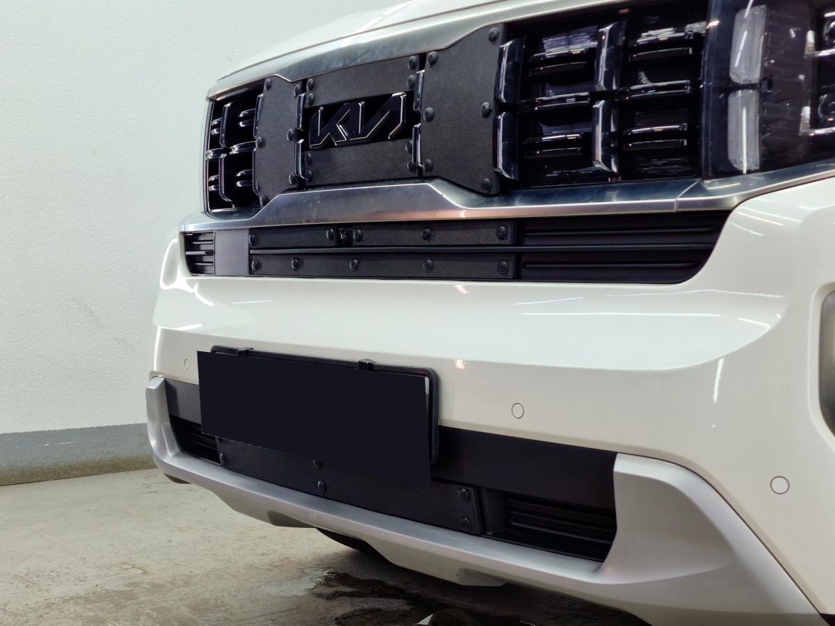 Зимняя заглушка радиатора к съемной сетке центр 3 части для Kia Mohave I Рестайлинг 2