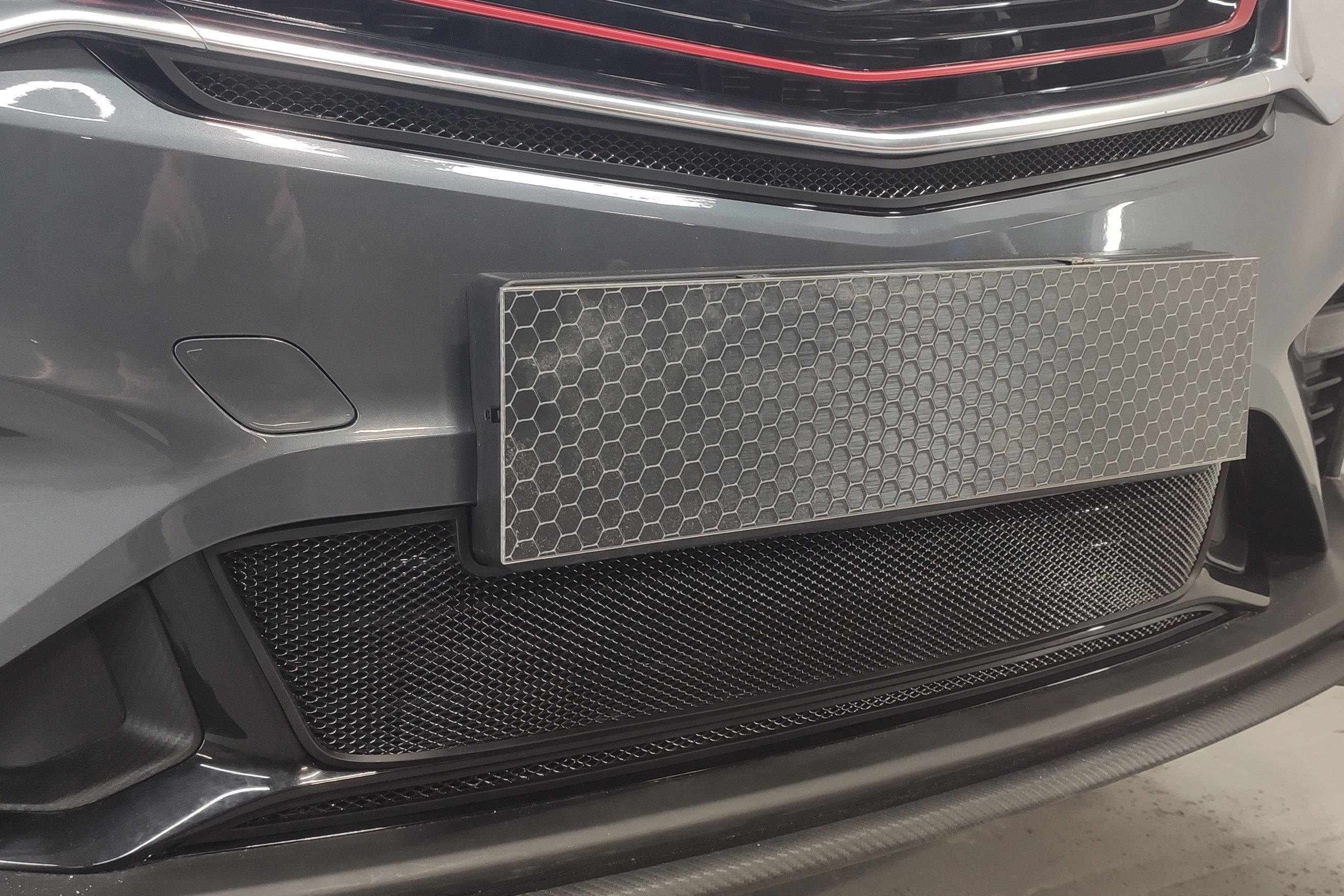 Защитная сетка радиатора центр для Belgee X50 I