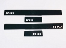 Накладки на пороги нержавеющая сталь под карбон 4шт. для Kia Rio IV