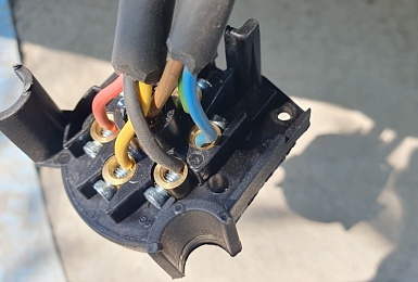 Как подключить фаркоп к автомобилю — пошаговая инструкция